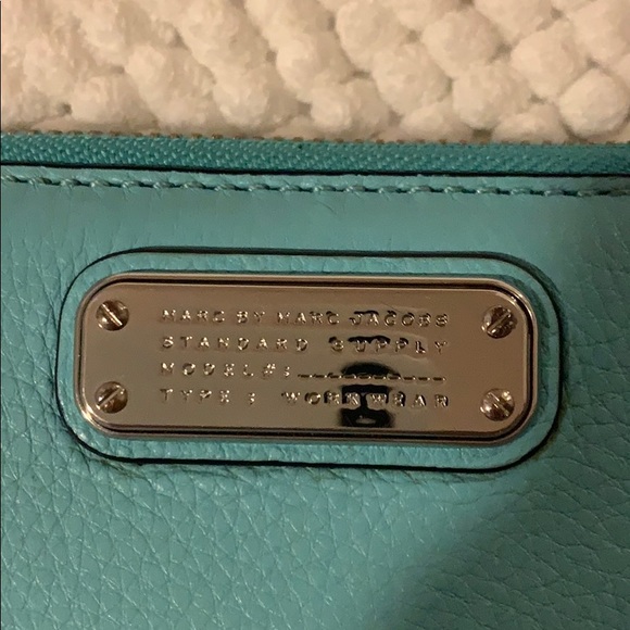 Blue Marc by Marc Jacobs wallet - Picture 2 of 4